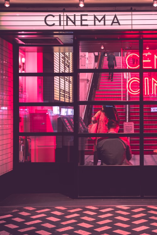 体育赛事《欧冠决赛精彩集锦》足球运动员射门瞬间